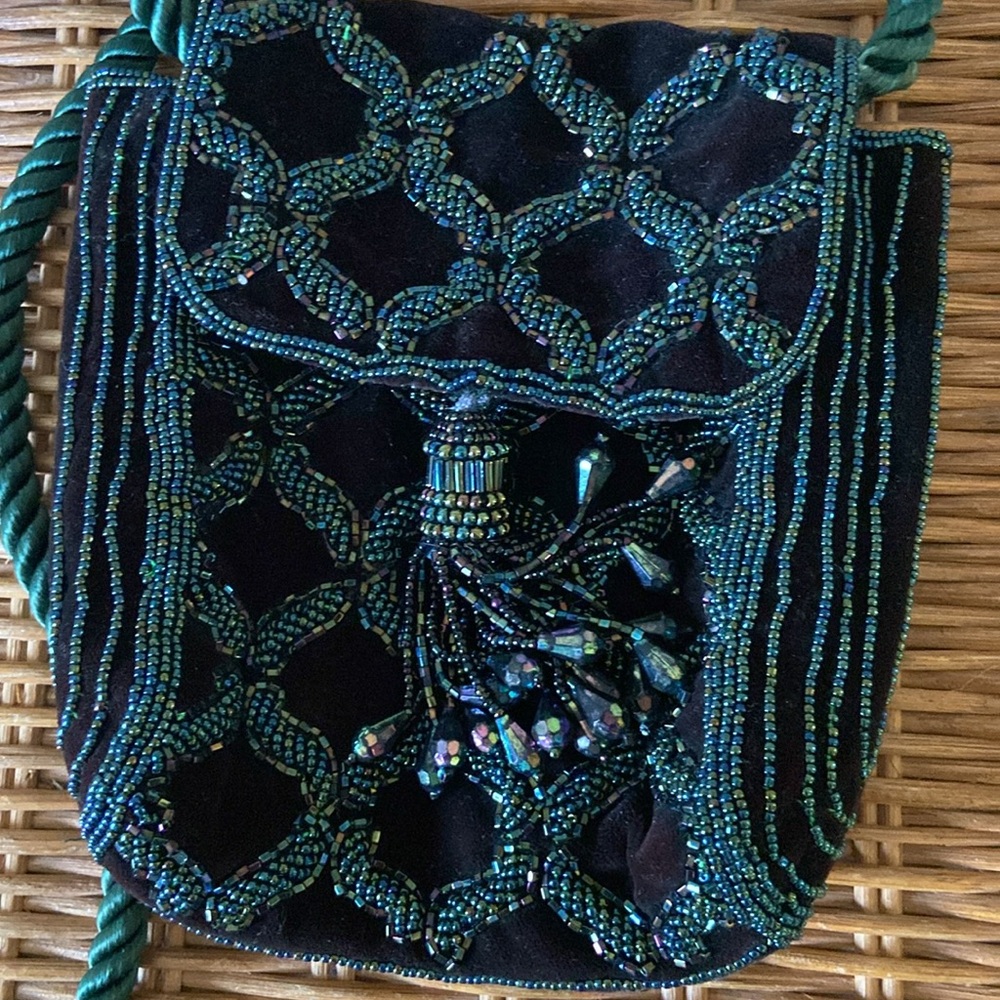 Vintage BILL BURNS NEW YORK Elegant Black & Green Beaded Evening Bag